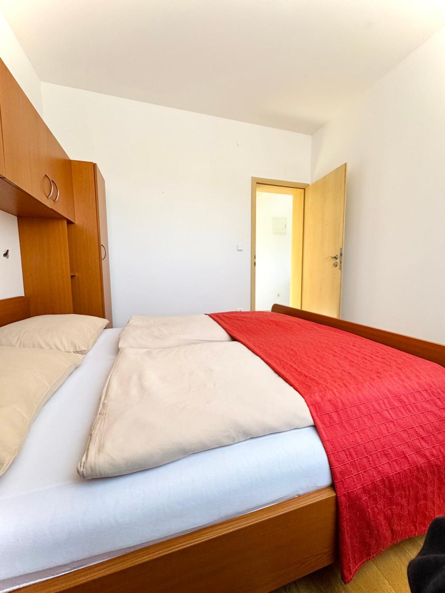 דראגה Apartments Elvira מראה חיצוני תמונה
